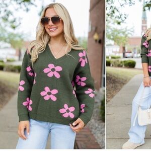 Pink Lily KEEP YOU AROUND OLIVE AND PINK FLORAL V-NECK SWEATER